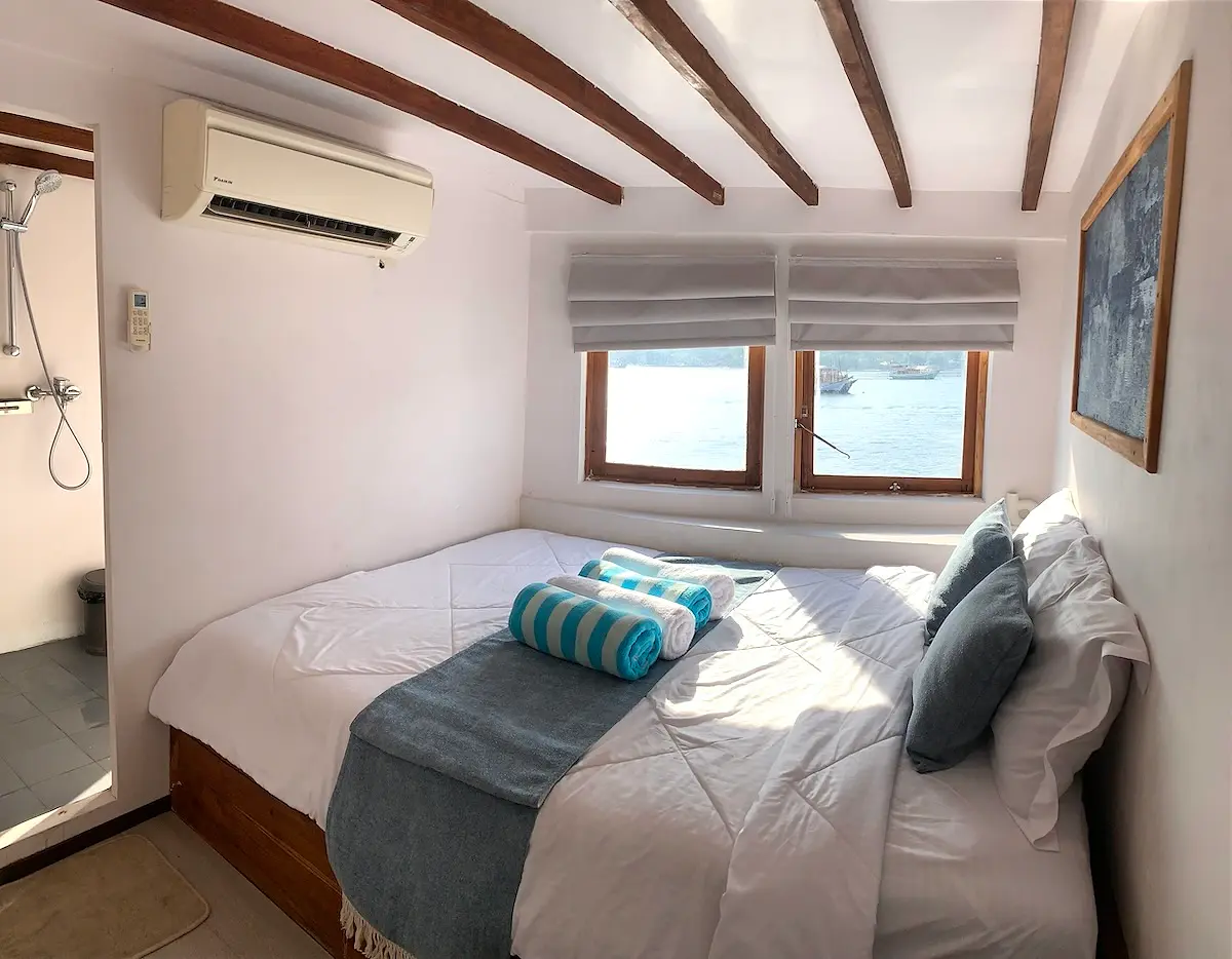 Deluxe Ocean View Cabin - Image 1